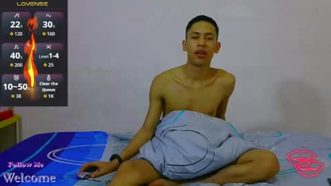 Snapshot of jacob_wolf_xxx chatting on 04/14/26, 12:27 jacob online show from 04/14/26, 12:27