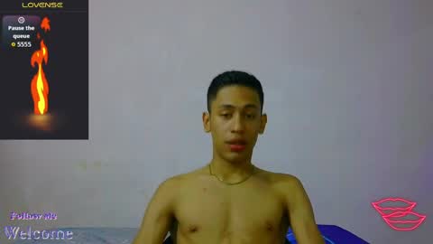 Snapshot of jacob_wolf_xxx chatting on 04/19/26, 12:11 jacob online show from 04/19/26, 12:11