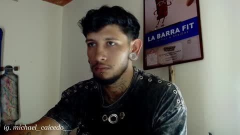 Michael Caicedo online show from 04/02/26, 07:44