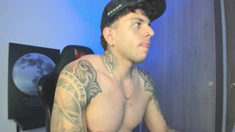 jacobb116 online show from 10/31/25, 12:22