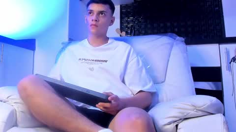 Snapshot of jacobrobeerts chatting on 01/17/25, 04:39 Jacob online show from 01/17/25, 04:39