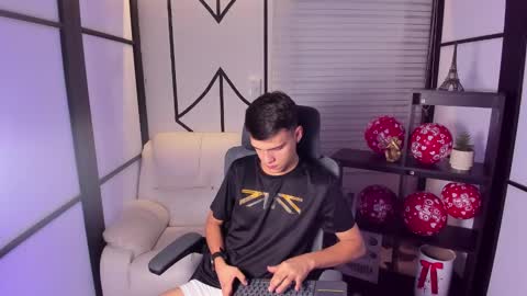 Snapshot of jacobrobeerts chatting on 02/15/25, 05:09 Jacob online show from 02/15/25, 05:09