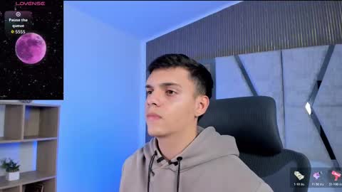 Snapshot of jacobrobeerts chatting on 11/13/25, 08:41 Jacob online show from 11/13/25, 08:41