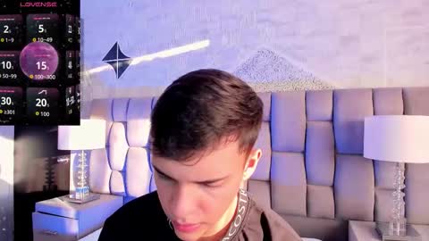 Snapshot of jacobrobeerts chatting on 11/22/25, 10:09 Jacob online show from 11/22/25, 10:09