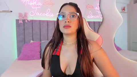 Snapshot of jacobss_gh chatting on 02/17/25, 10:03 JACOBSS online show from 02/17/25, 10:03