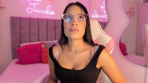 Snapshot of jacobss_gh chatting on 09/29/25, 08:57 JACOBSS online show from 09/29/25, 08:57