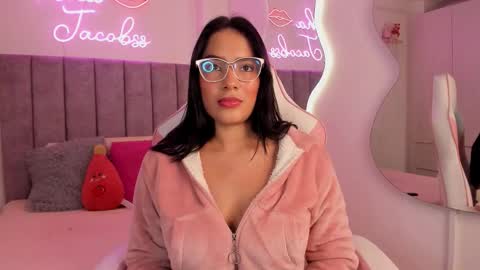 Snapshot of jacobss_gh chatting on 10/20/25, 11:38 JACOBSS online show from 10/20/25, 11:38