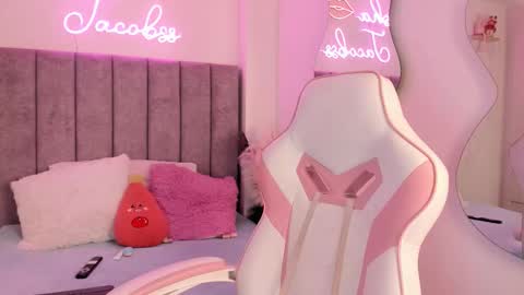 Snapshot of jacobss_gh chatting on 11/03/25, 09:05 JACOBSS online show from 11/03/25, 09:05