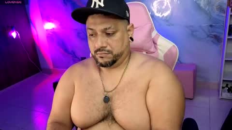 Snapshot of jacoob_woods chatting on 05/03/26, 02:39 daddy sir master bear online show from 05/03/26, 02:39