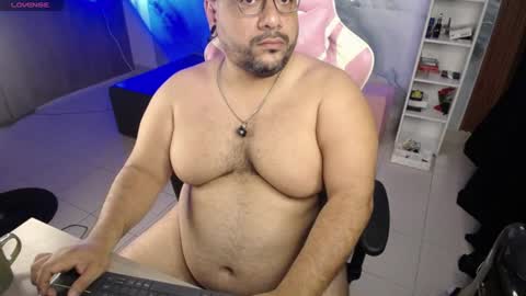 Snapshot of jacoob_woods chatting on 07/08/26, 09:58 daddy sir master bear online show from 07/08/26, 09:58