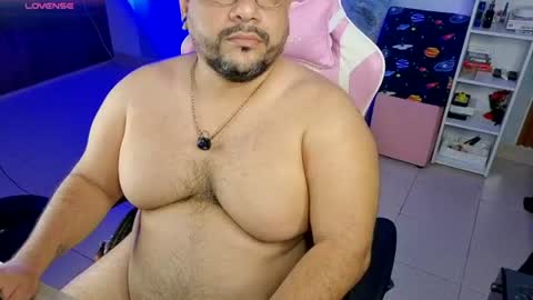 Snapshot of jacoob_woods chatting on 07/15/26, 10:42 daddy sir master bear online show from 07/15/26, 10:42
