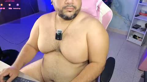 Snapshot of jacoob_woods chatting on 07/24/26, 10:24 daddy sir master bear online show from 07/24/26, 10:24