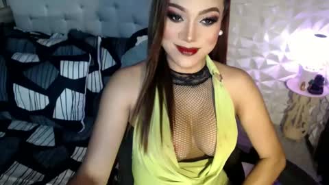 Snapshot of jacque_cole chatting on 12/23/24, 05:28 Jacque online show from 12/23/24, 05:28