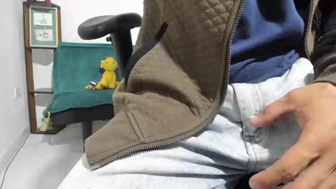Snapshot of jacques_cardiet chatting on 12/29/24, 12:09 jacobo online show from 12/29/24, 12:09