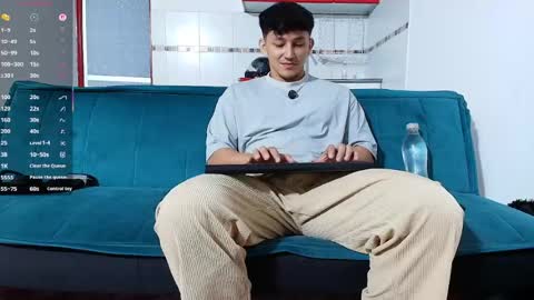 Snapshot of jacques_cardiet chatting on 05/11/26, 02:01 jacobo online show from 05/11/26, 02:01