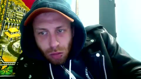 Snapshot of jacquestrap90 chatting on 01/27/25, 10:16 vincentlove online show from 01/27/25, 10:16
