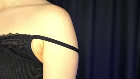 Sofia online show from 04/15/26, 07:58