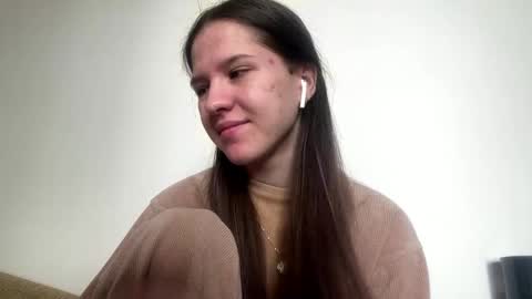 Laura online show from 04/21/26, 06:09