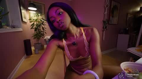 Snapshot of jada_valentine chatting on 05/18/26, 04:07 Jada online show from 05/18/26, 04:07