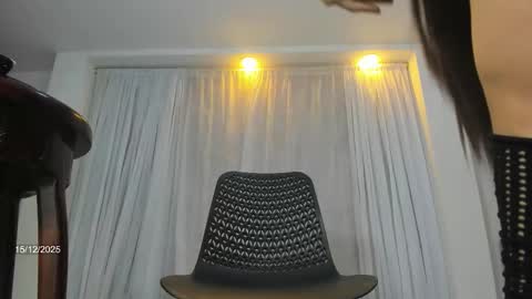 Snapshot of jaddyk_ chatting on 12/15/25, 12:20 JADDYK online show from 12/15/25, 12:20