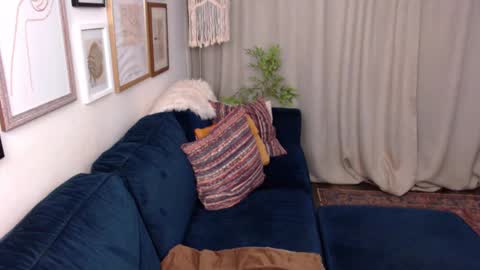 Jade online show from 01/21/25, 02:15