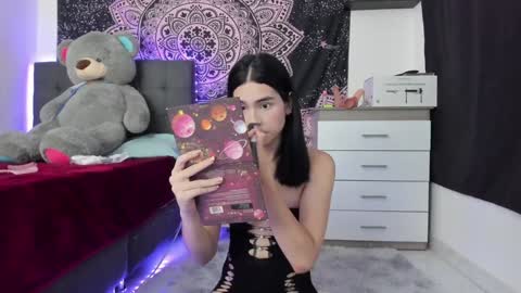   online show from 02/08/25, 11:24