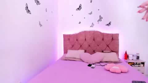   online show from 10/21/25, 12:00