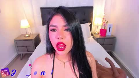 Snapshot of jade_bonnet chatting on 09/29/25, 12:10 Jade Bonnet online show from 09/29/25, 12:10