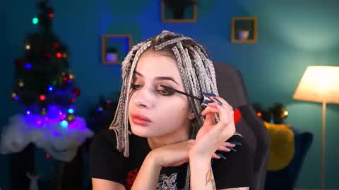 Snapshot of jade_castle chatting on 12/22/24, 01:12 jade_castle online show from 12/22/24, 01:12