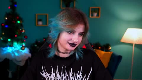 Snapshot of jade_castle chatting on 01/11/25, 10:51 jade_castle online show from 01/11/25, 10:51