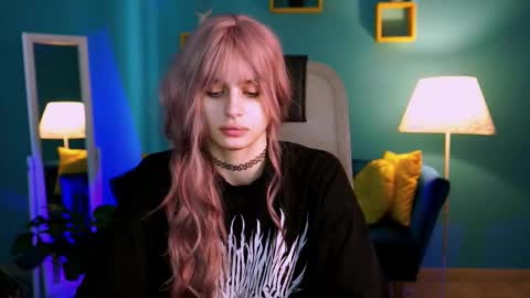 Snapshot of jade_castle chatting on 03/08/25, 05:17 jade_castle online show from 03/08/25, 05:17