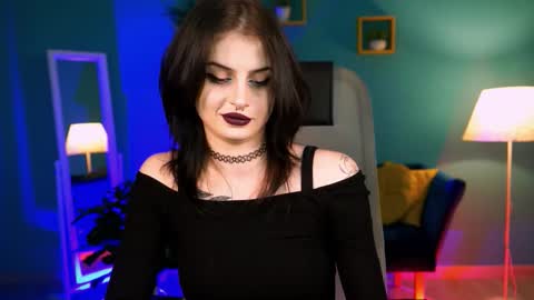 jade_castle online show from 12/13/25, 07:53