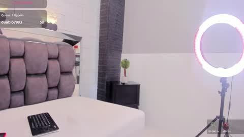 Snapshot of jade_heartt chatting on 03/08/25, 10:24 JADE online show from 03/08/25, 10:24