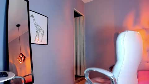 Snapshot of jade_scarllet chatting on 12/13/24, 04:22 karlla scarlet online show from 12/13/24, 04:22