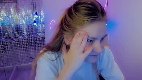 Jade online show from 01/12/25, 07:31