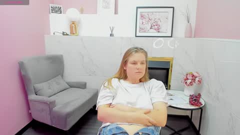 Jade online show from 02/02/25, 04:32