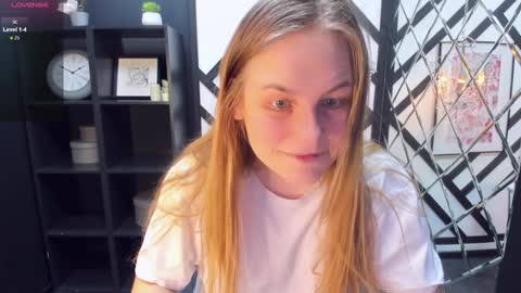 Jade online show from 02/07/25, 09:48