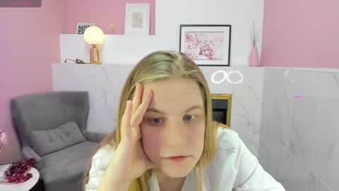 Jade online show from 02/20/25, 12:30