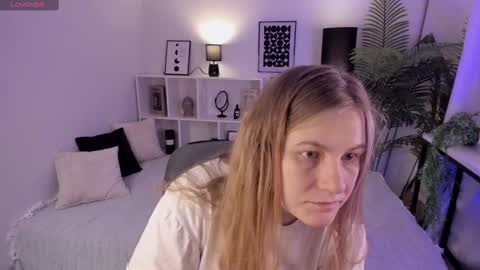 Jade online show from 03/08/25, 08:57