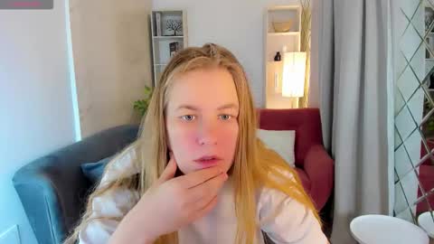 Jade online show from 09/12/25, 08:31