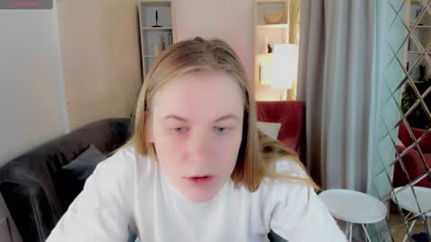 Jade online show from 10/18/25, 09:04