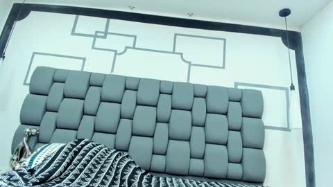 Jade  online show from 01/10/25, 11:00