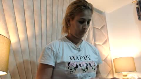 Jade  online show from 11/10/25, 11:42