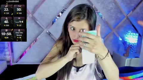 jade white  online show from 09/27/25, 01:38