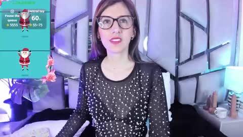 jade white  online show from 12/15/25, 01:37