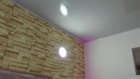 jade white  online show from 01/14/26, 01:28