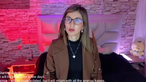 jade white  online show from 07/06/26, 01:08