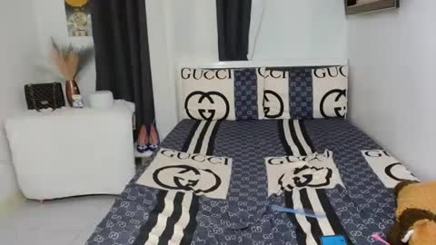 Snapshot of jadecoleman14 chatting on 12/03/24, 09:44 Jadecole and samairra online show from 12/03/24, 09:44