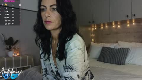 Jade online show from 04/05/26, 08:17