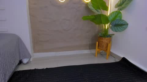 Snapshot of jadee__ chatting on 01/15/25, 02:49 jadee__ online show from 01/15/25, 02:49